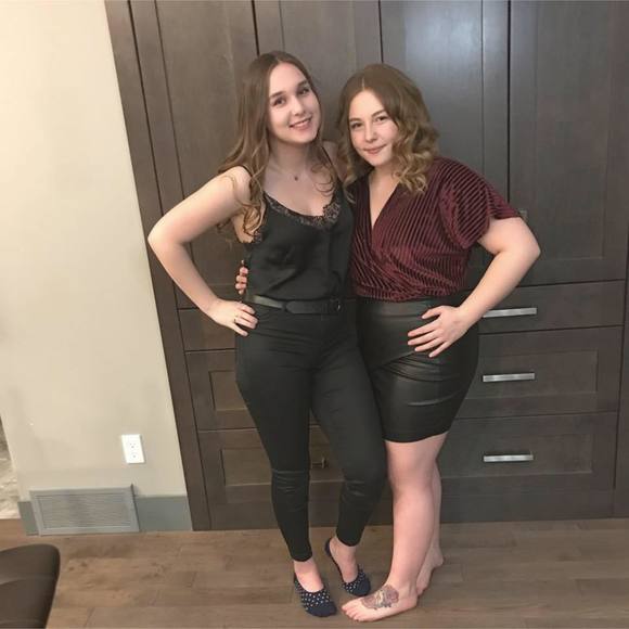 Meet your Posher, Hunter - Picture 1 of 1